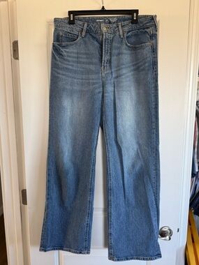 Old Navy Sky-Hi Wide-Leg Denim in Light Blue